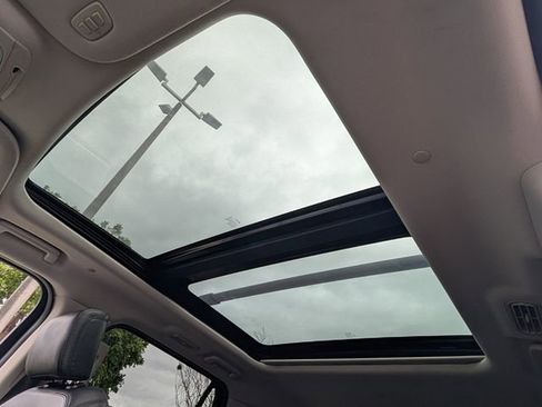 Used 2018 Ford Expedition Max Platinum image 24