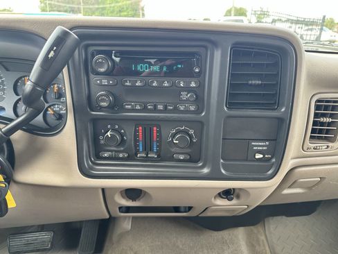 Used 2004 Chevrolet Silverado 1500 LS w/ Light Duty Power Package RWD image 15