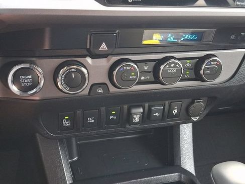 Certified 2023 Toyota Tacoma TRD Off-Road w/ Technology Package AWD/4WD image 15