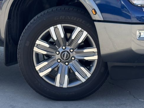 Used 2024 Nissan Titan Platinum Reserve w/ Moonroof Package image 3