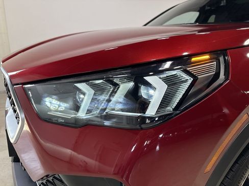 Used 2026 BMW X2 xDrive28i image 11