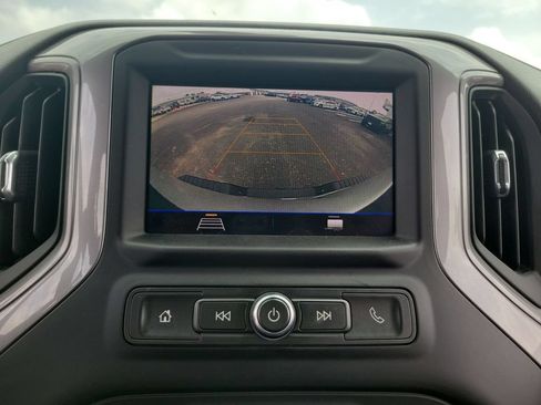 Used 2022 Chevrolet Silverado 2500 Custom w/ Custom Value Package AWD/4WD image 14
