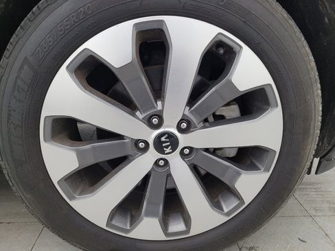 Used 2021 Kia Telluride EX w/ EX Premium Package FWD image 31