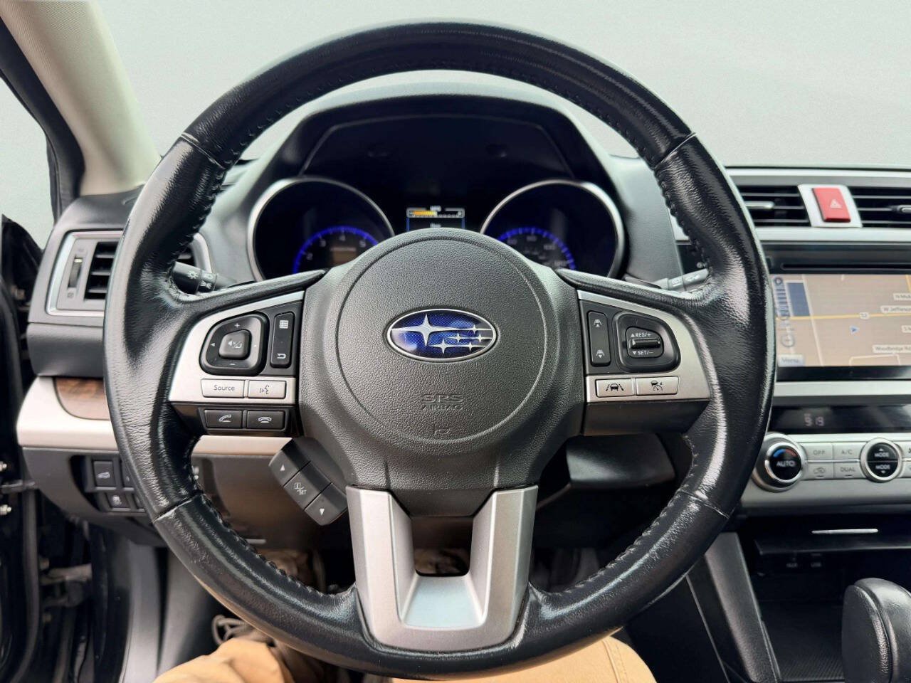 Used 2016 Subaru Outback 2.5i Limited AWD/4WD image 34