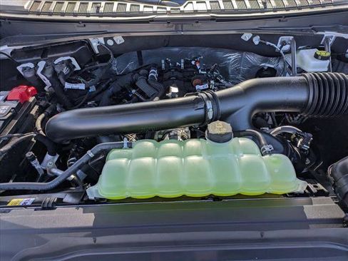 New 2026 Ford Expedition Active image 16