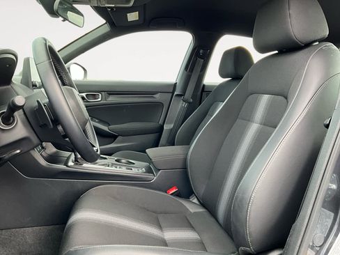 Used 2025 Honda Civic Sport image 13
