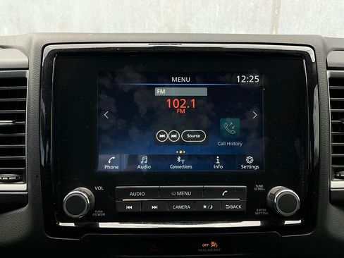 Used 2022 Nissan Frontier SV image 30