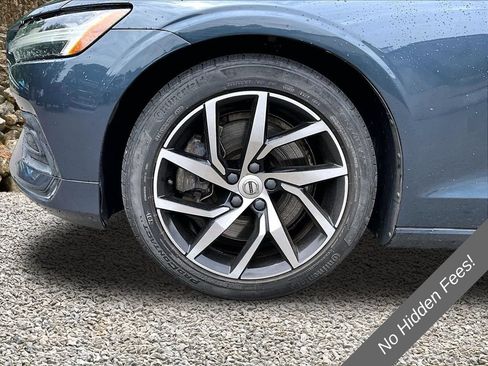 Used 2019 Volvo S60 T6 Momentum w/ Premium Package AWD/4WD image 9