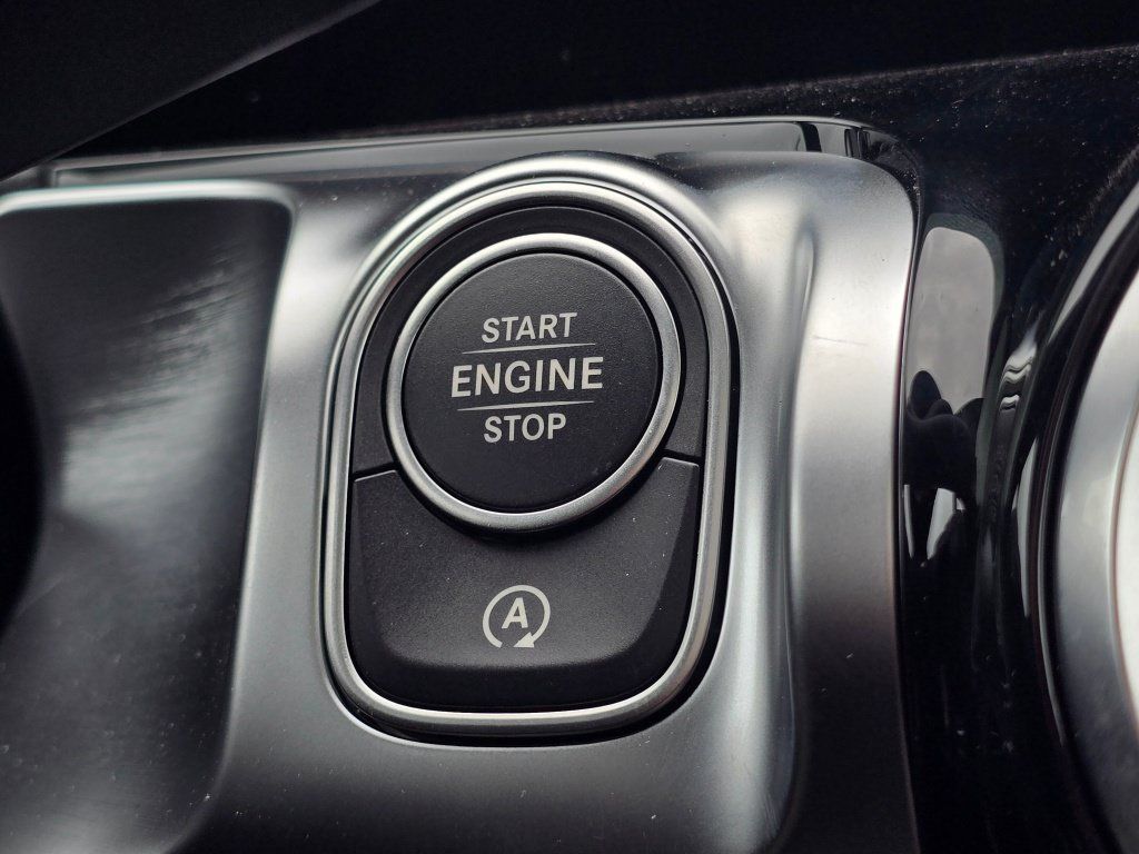 New 2026 Mercedes-Benz GLB 250 4MATIC image 40