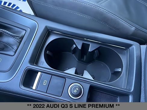 Used 2022 Audi Q3 2.0T Premium w/ Black Optic Sport Package image 28