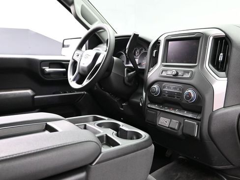 Used 2024 Chevrolet Silverado 1500 Custom Trail Boss w/ LPO, Dark Essentials Package AWD/4WD image 14