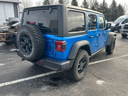 Used 2021 Jeep Wrangler Unlimited Sport image 4