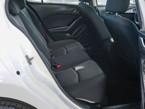 Used 2017 MAZDA MAZDA3 Sport image 14