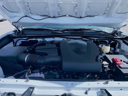 Used 2023 Toyota Tacoma SR5 RWD image 28