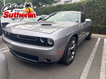 Used 2016 Dodge Challenger SXT