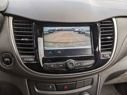 Used 2017 Chevrolet Trax LT w/ Driver Confidence Package image 13