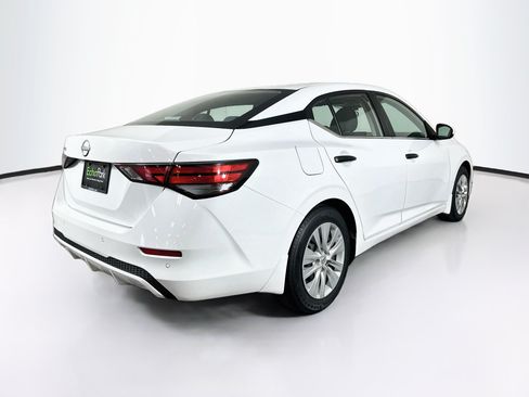 Used 2025 Nissan Sentra S FWD image 9