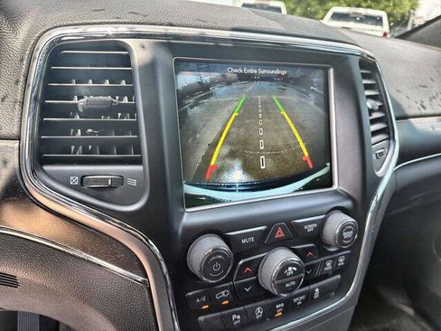 Used 2018 Jeep Grand Cherokee Limited RWD image 14