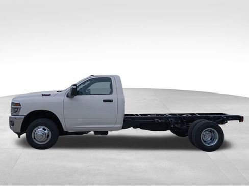 New 2026 RAM 3500 Tradesman AWD/4WD image 2