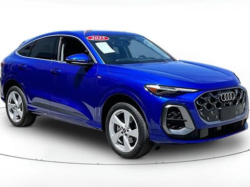 Certified 2025 Audi Q5 Premium Plus w/ Premium Plus AWD/4WD image 1