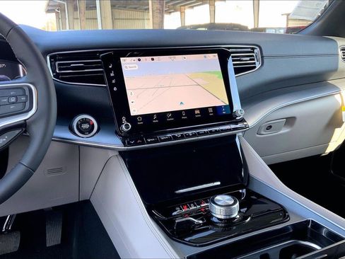 New 2026 Jeep Grand Wagoneer L 4WD w/ Premium Group I image 6