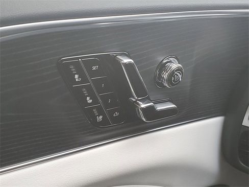 New 2026 Cadillac Lyriq Premium Luxury image 24