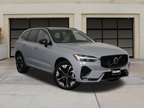 New 2026 Volvo XC60 B5 Plus image 19