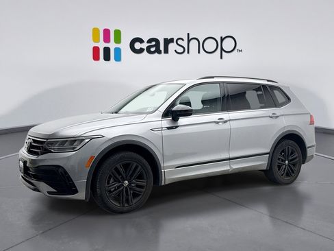 Used 2022 Volkswagen Tiguan SE R-Line AWD/4WD image 1
