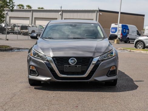 Used 2021 Nissan Altima 2.5 SR FWD image 2