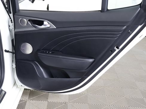 Used 2023 Kia Stinger GT2 image 31