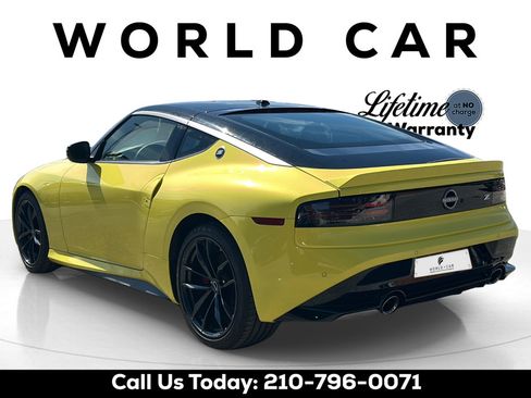 Used 2024 Nissan Z Performance w/ Floor Mat Package RWD image 5