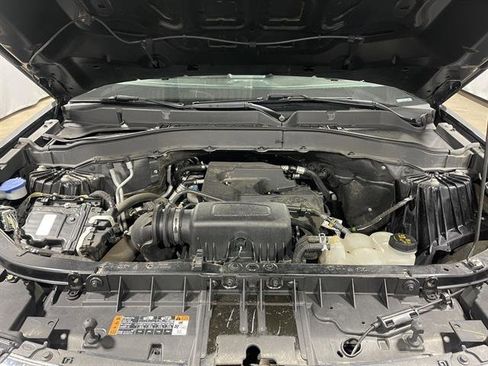 Used 2020 Ford Explorer XLT w/ Comfort Package image 18