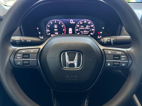 Certified 2025 Honda Accord LX image 22