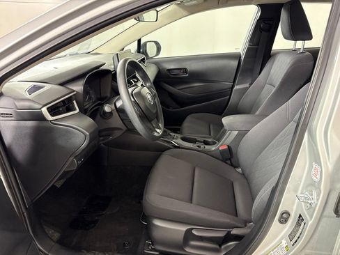 Used 2025 Toyota Corolla LE FWD image 22