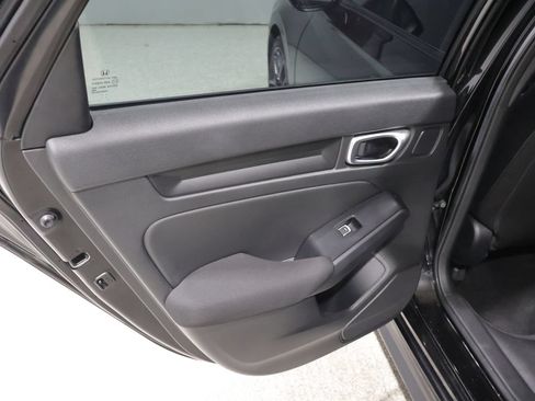 Used 2023 Honda Civic Sport image 19