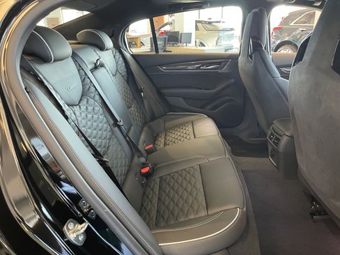 Used 2026 Cadillac CT5 V Blackwing w/ LPO, Red Accent Package image 17