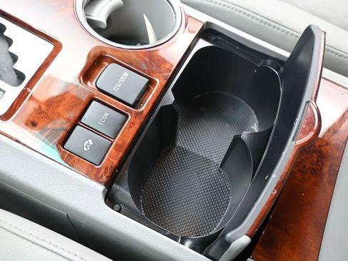Used 2012 Toyota Highlander Limited image 32
