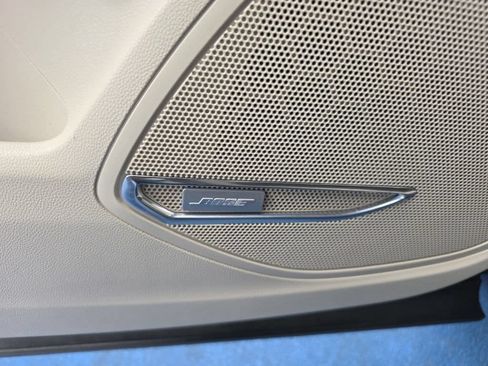 Certified 2022 Buick Envision Essence w/ Technology Package I FWD image 24