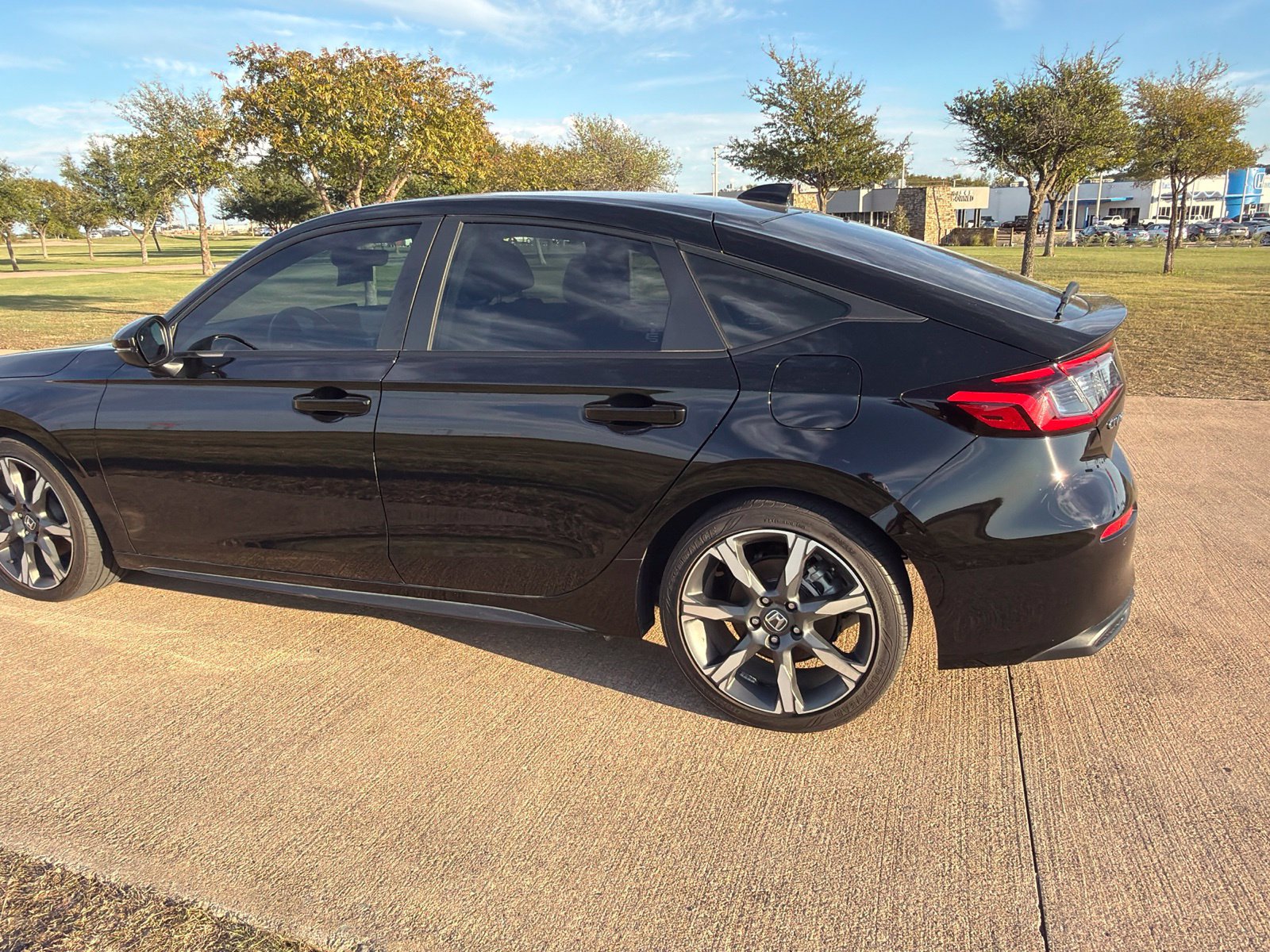 Used 2025 Honda Civic Sport Touring image 3