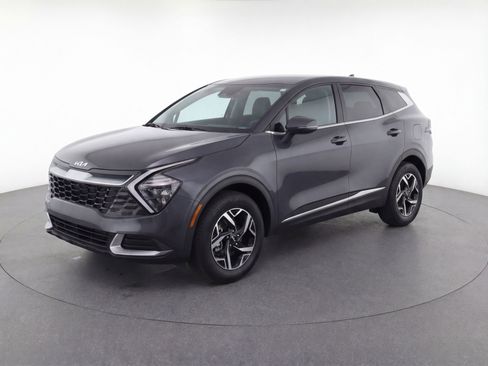 Used 2025 Kia Sportage LX FWD image 3