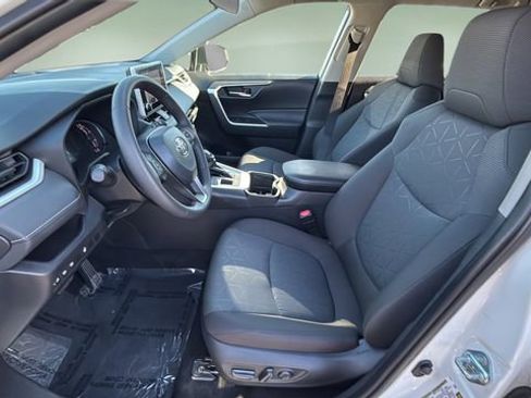 Used 2024 Toyota RAV4 XLE image 18