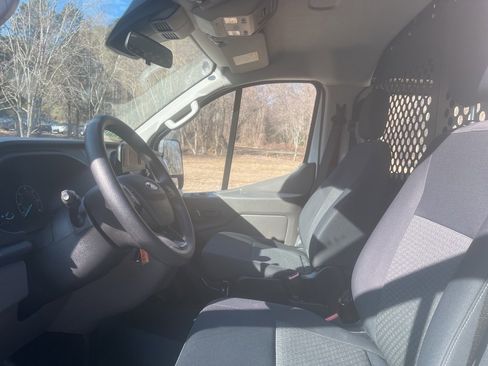 Used 2024 Ford Transit 250 Low Roof w/ Exterior Upgrade Package image 10