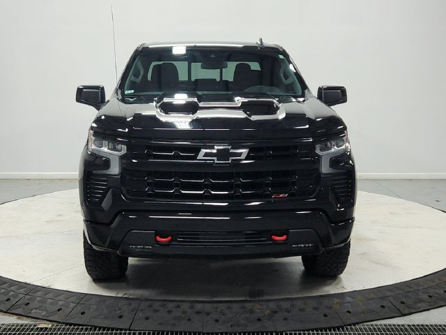 Used 2024 Chevrolet Silverado 1500 LT Trail Boss w/ Convenience Package II AWD/4WD image 3