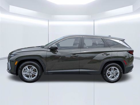 Certified 2026 Hyundai Tucson SE FWD image 7