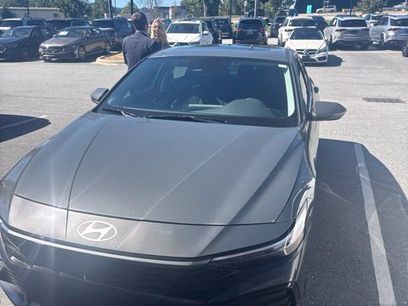Used 2024 Hyundai Elantra Limited