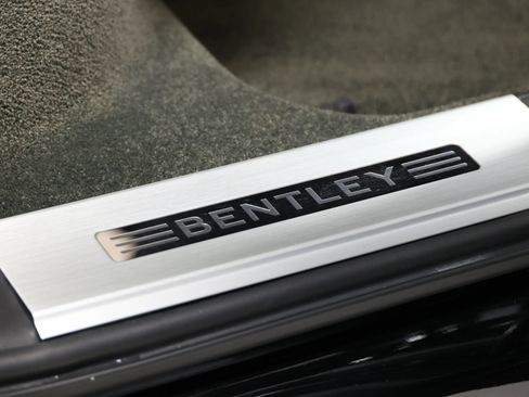 Used 2018 Bentley Bentayga AWD/4WD image 88