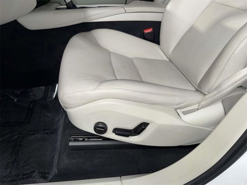 Used 2020 Volvo XC90 T6 Momentum w/ Protection Package Premier image 3