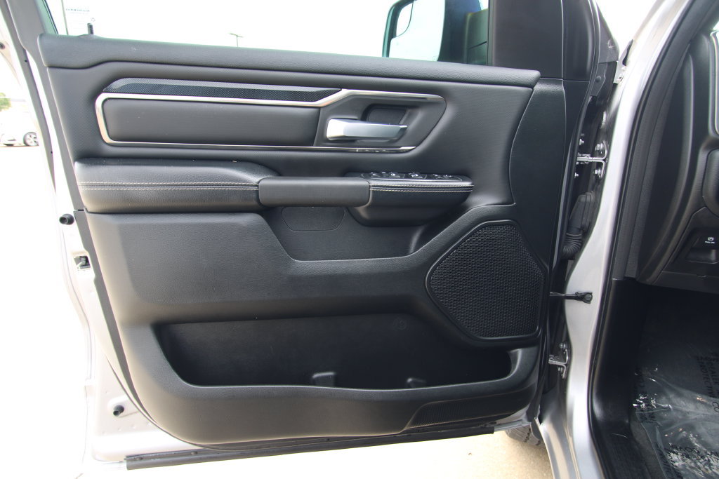 Used 2020 RAM 1500 Sport w/ Level 2 Equipment Goup w/2_L AWD/4WD image 38