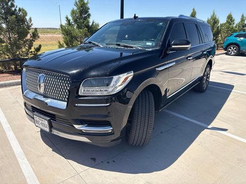 Used 2019 Lincoln Navigator L Select AWD/4WD image 9