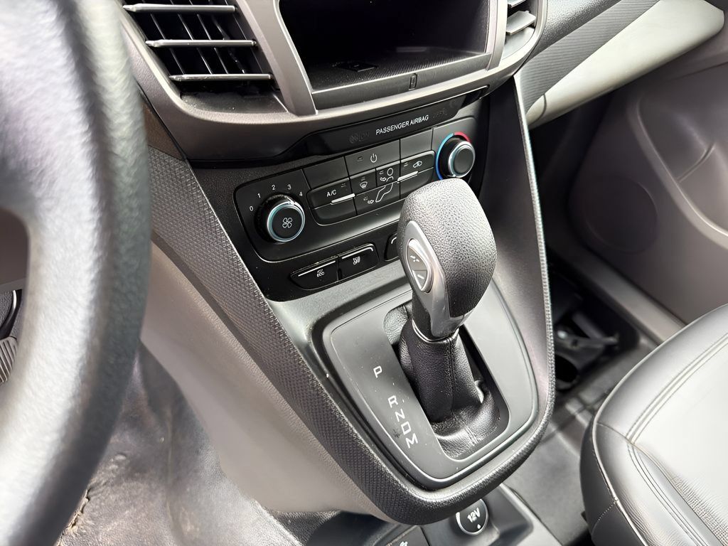 Used 2020 Ford Transit Connect XL FWD image 11